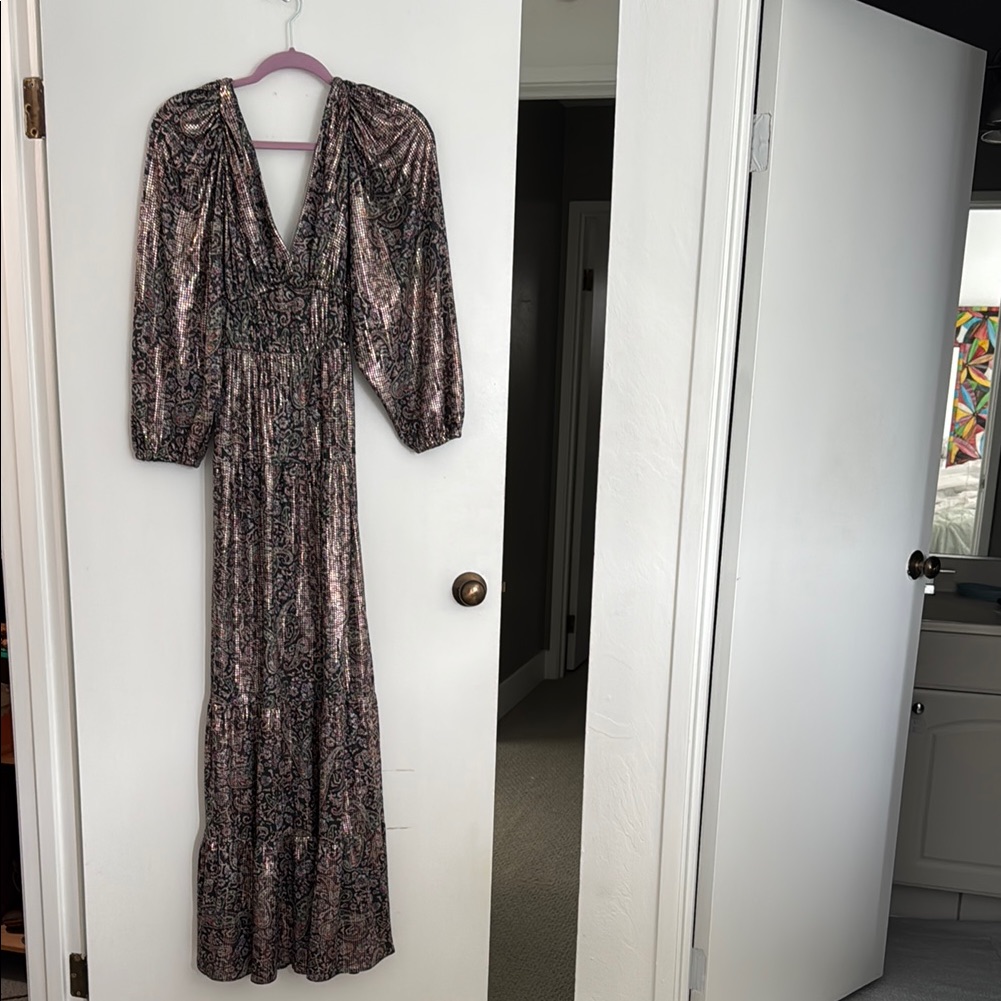 Never Worn : Ba&H Gown Elegant Metallic Long Sleeve Dress